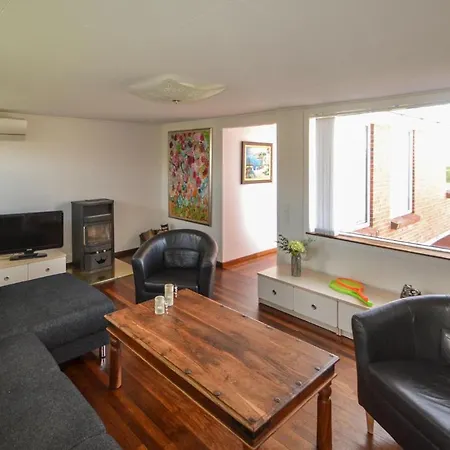 3 Bedroom Stunning In 펜션 Egå